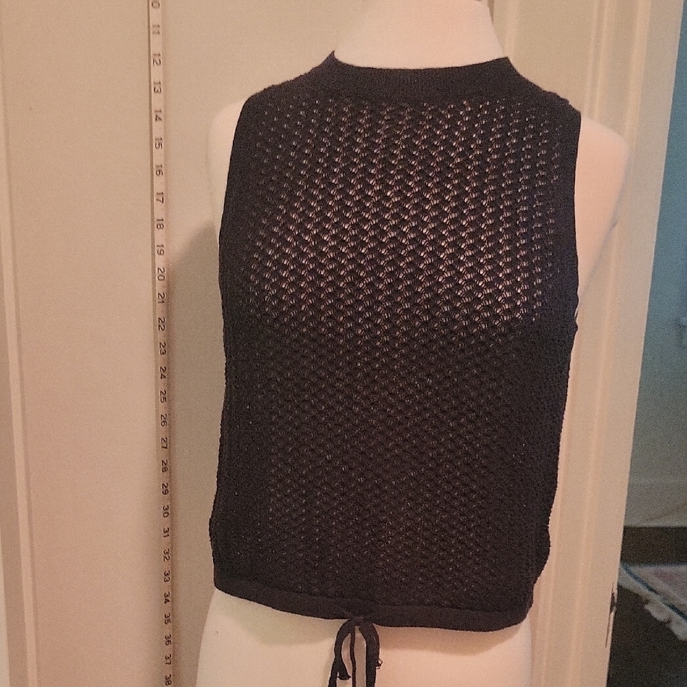 Black Sleeveless Knit Top